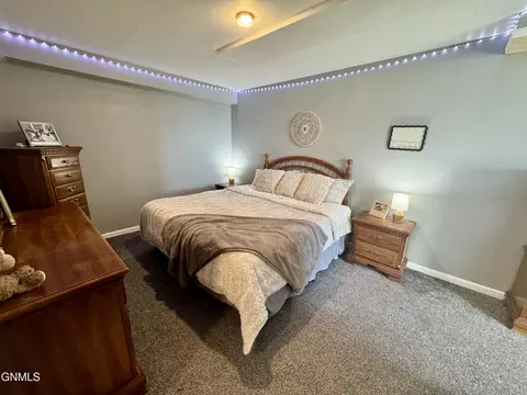 Bedroom - 14088 Southview Dr, Williston, ND 58801 photo 8 of 10