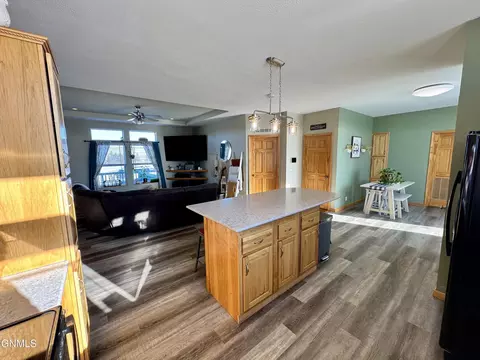 Kitchen - 14088 Southview Dr, Williston, ND 58801 photo 1 of 8