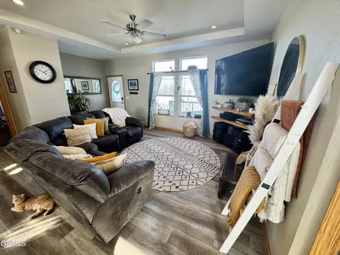 Living - 14088 Southview Dr, Williston, ND 58801 photo 2 of 5
