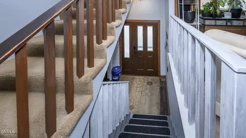 2873 Warwick Loop, Bismarck, ND 58504 photo 3
