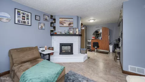 2873 Warwick Loop, Bismarck, ND 58504 photo 7