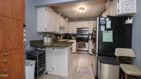 2873 Warwick Loop, Bismarck, ND 58504 photo 11