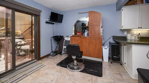 2873 Warwick Loop, Bismarck, ND 58504 photo 9