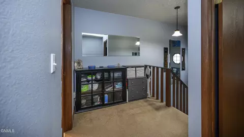 2873 Warwick Loop, Bismarck, ND 58504 photo 17