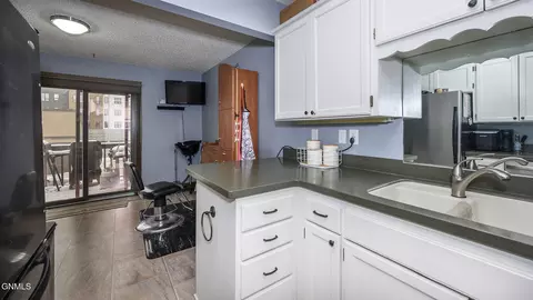 2873 Warwick Loop, Bismarck, ND 58504 photo 14