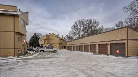 2873 Warwick Loop, Bismarck, ND 58504 photo 33
