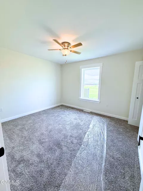 5463 Fresh Water Ln, Williston, ND 58801 photo 23