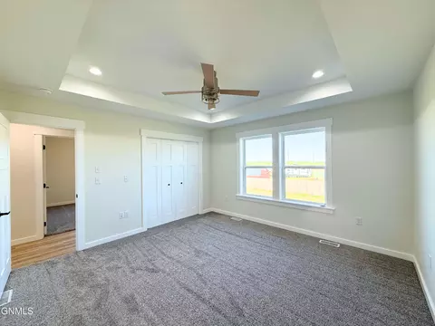 5463 Fresh Water Ln, Williston, ND 58801 photo 17