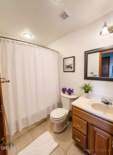 Bath - 14044 49th St NW, Williston, ND 58801 photo 1 of 5