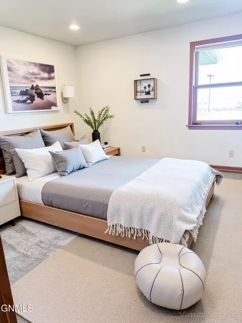 Bedroom - 14044 49th St NW, Williston, ND 58801 photo 1 of 7