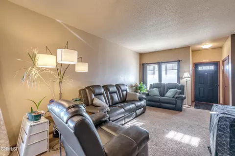 Living - 1149 Santa Fe Ave, Bismarck, ND 58504 photo 1 of 2