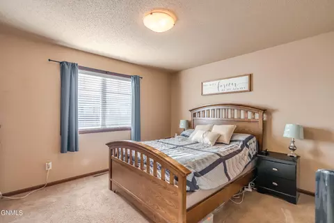 Bedroom - 1149 Santa Fe Ave, Bismarck, ND 58504 photo 1 of 7