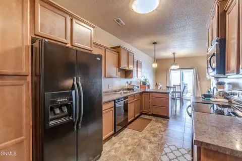 Kitchen - 1149 Santa Fe Ave, Bismarck, ND 58504 photo 1 of 6