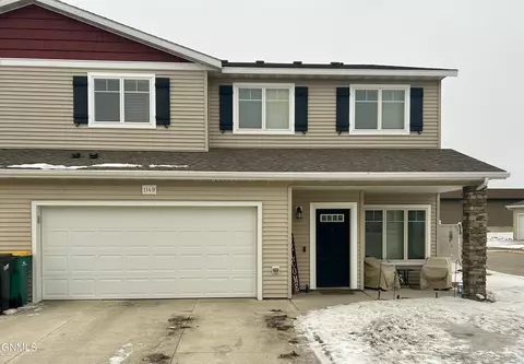 1149 Santa Fe Ave, Bismarck, ND 58504