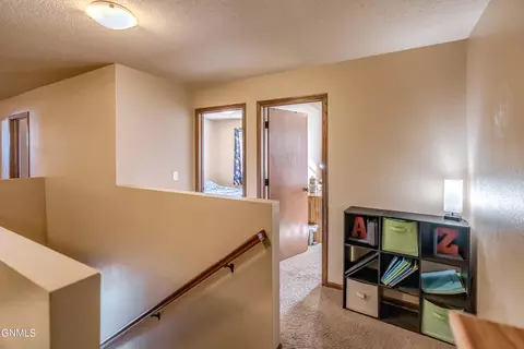 Entry Way - 1149 Santa Fe Ave, Bismarck, ND 58504 photo 1 of 2