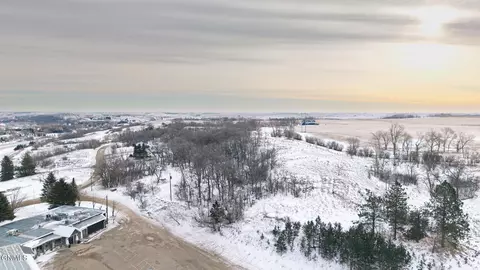 2249 14th St SW, Valley City, ND 58072