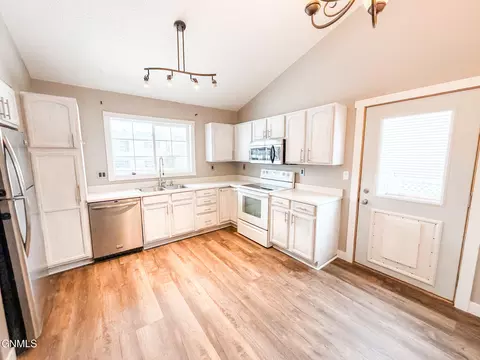 Kitchen - 1813 28th St W, Williston, ND 58801 photo 4 of 4