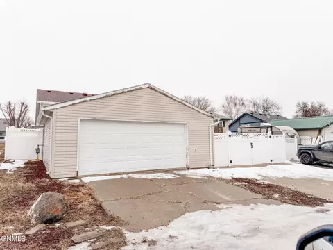 Other - 1813 28th St W, Williston, ND 58801 photo 5 of 5