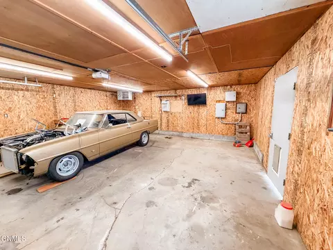 Exterior - 1813 28th St W, Williston, ND 58801 photo 5 of 6
