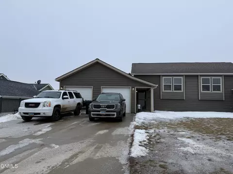 2501 2nd St NE, Watford City, ND 58854
