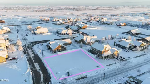 504 Wyatt St, Williston, ND 58801