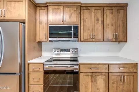 Kitchen - 2511 Stevens St, Bismarck, ND 58503 photo 4 of 9