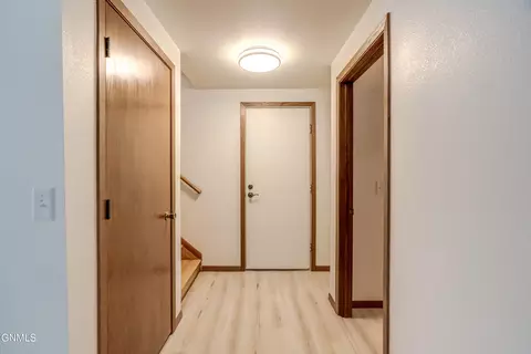 Entry Way - 2511 Stevens St, Bismarck, ND 58503 photo 4 of 4