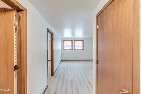 Entry Way - 2511 Stevens St, Bismarck, ND 58503 photo 3 of 4