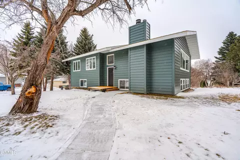 Exterior - 2511 Stevens St, Bismarck, ND 58503 photo 5 of 10