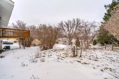 Exterior - 2511 Stevens St, Bismarck, ND 58503 photo 9 of 10
