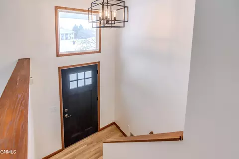 Entry Way - 2511 Stevens St, Bismarck, ND 58503 photo 1 of 4