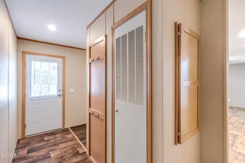 403 E Prairie Ln, Mandan, ND 58554 photo 12