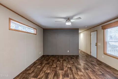 403 E Prairie Ln, Mandan, ND 58554 photo 3