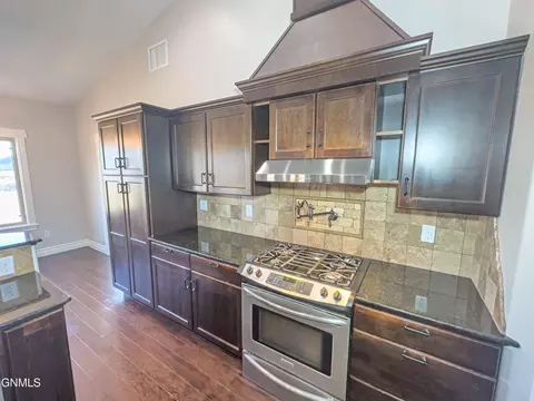 Kitchen - 2004 16th St E, Williston, ND 58801 photo 1 of 4