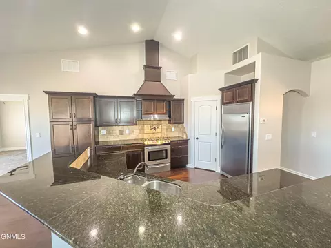 Kitchen - 2004 16th St E, Williston, ND 58801 photo 2 of 4