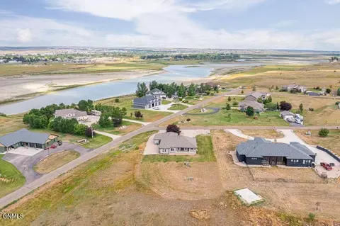View/Area - 2004 16th St E, Williston, ND 58801 photo 2 of 4