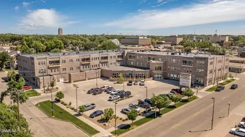 100 W Broadway Ave, Bismarck, ND 58501