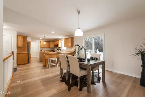 436 E Calgary Ave, Bismarck, ND 58503