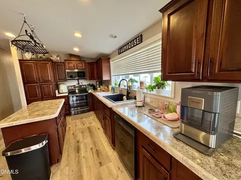 5605 Lukenbill Ave, Williston, ND 58801 photo 20