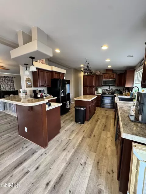 5605 Lukenbill Ave, Williston, ND 58801 photo 16