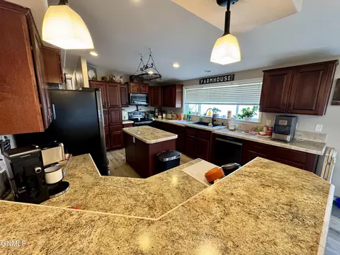 5605 Lukenbill Ave, Williston, ND 58801 photo 14