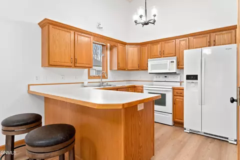 Kitchen - 2831 Warwick Loop, Bismarck, ND 58504 photo 2 of 3