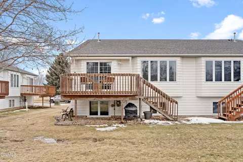 Exterior - 2831 Warwick Loop, Bismarck, ND 58504 photo 3 of 3
