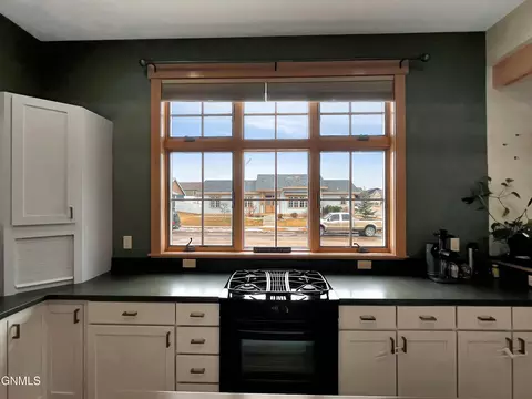 Kitchen - 2319 27th Ave W, Williston, ND 58801 photo 5 of 6