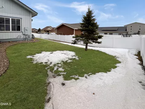 Exterior - 2319 27th Ave W, Williston, ND 58801 photo 3 of 3