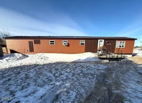 319 3rd Ave S, Cleveland, ND 58424