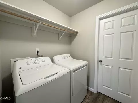 127 Kenner Loop, Bismarck, ND 58504 photo 36