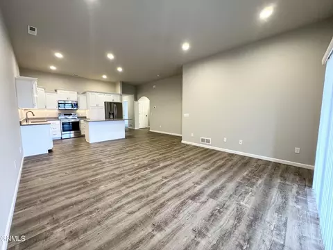 127 Kenner Loop, Bismarck, ND 58504 photo 22