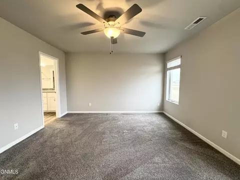 127 Kenner Loop, Bismarck, ND 58504 photo 25