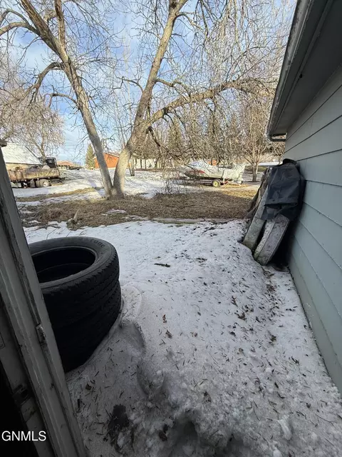 Exterior - 510 2nd Ave E, Gackle, ND 58442 photo 5 of 5